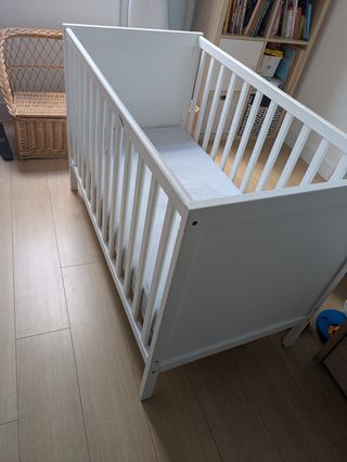 Cuna convertible cama bebé