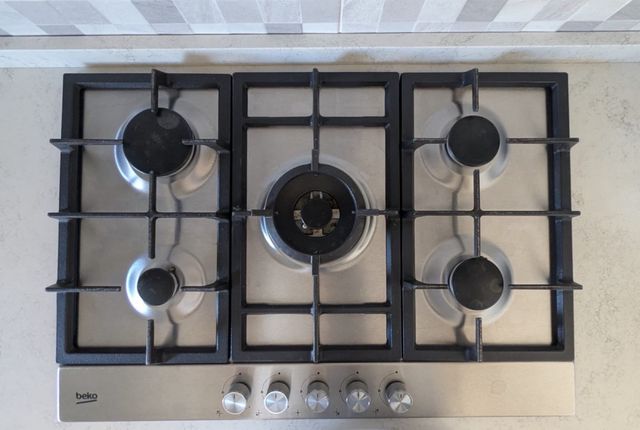 Piano cottura Beko 5 fuochi