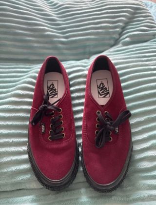 Vans Authentic Lug DX rojas y negras