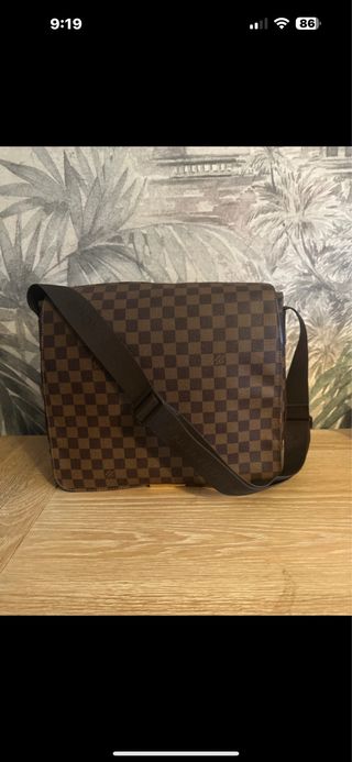 Bolso Louis Vuitton marrón