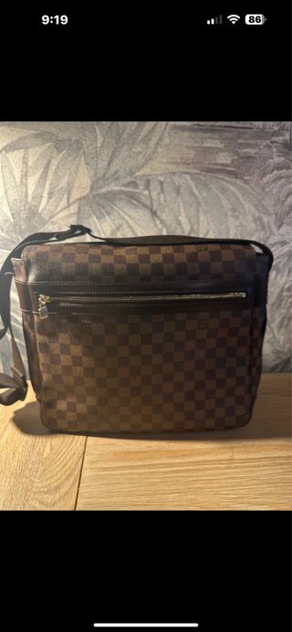 Bolso Louis Vuitton marrón