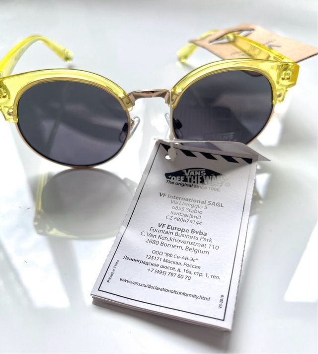 Gafas de sol verde lima VANS