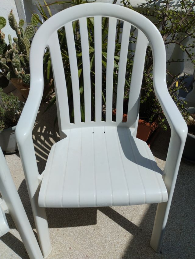 2 Sillas jardín plástico blancas