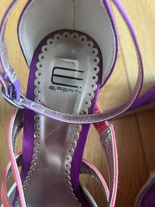 Sandalias multicolor tacón