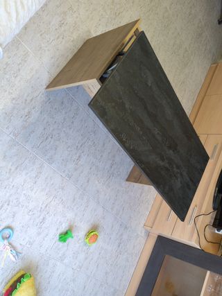 Mesa centro elevable marrón-negra
