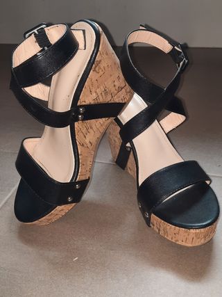 Sandalias cuña negras 38