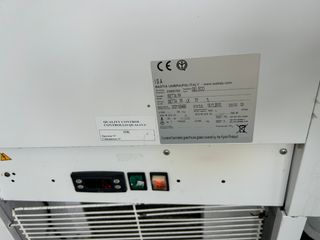 Expositor frigorífico y congelador