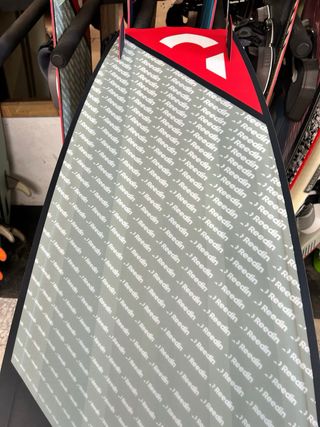 Tabla Kitesurf Reedin Kevpro 133x41cm