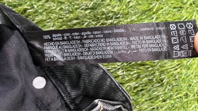 Shorts vaqueros Zara negros cropped