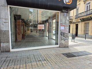 Local comercial en venta en Centre en Badalona