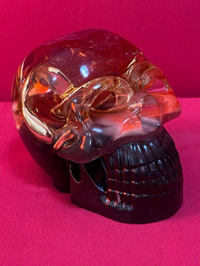 figura Calavera cráneo resina fosforescente