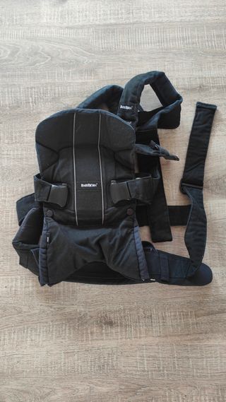 Mochila portabebés BabyBjorn One negra