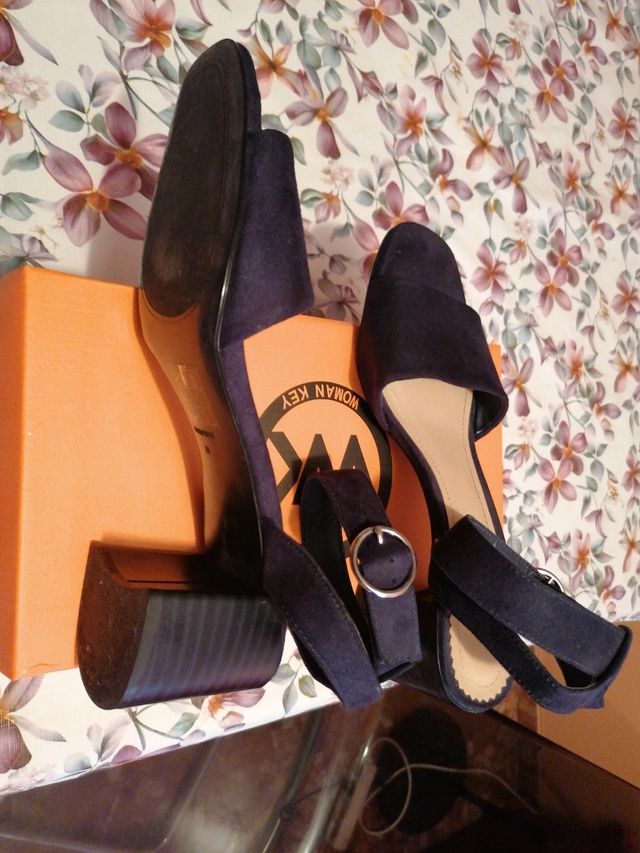 Sandalias tacón azul marino