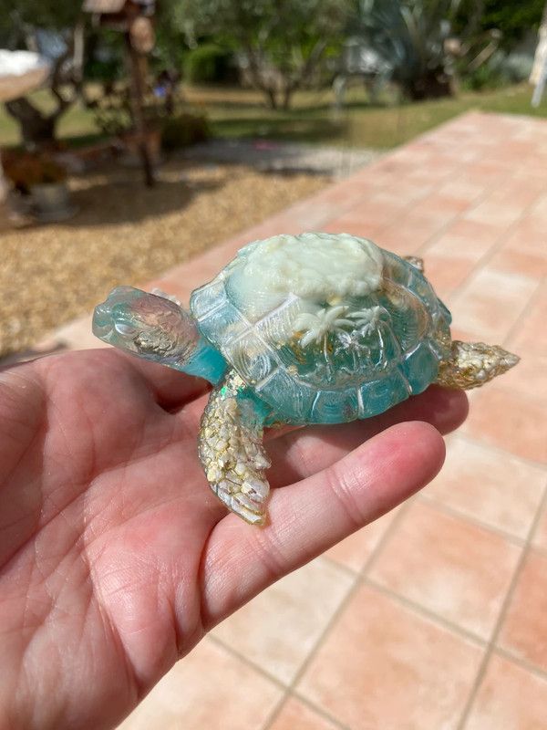 Tortuga marina fosforescente