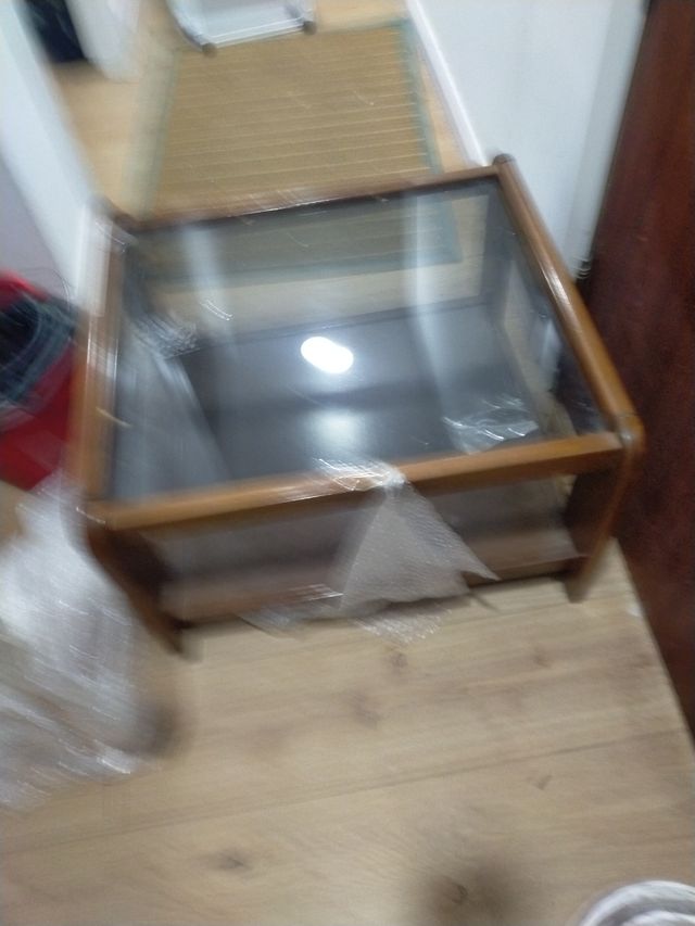 Mesa centro cristal madera cincuenta y cinco