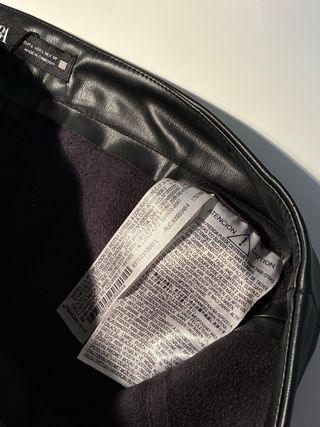 Pantalones cuero Zara