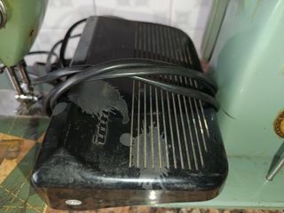 Máquina coser Alfa - Antigua