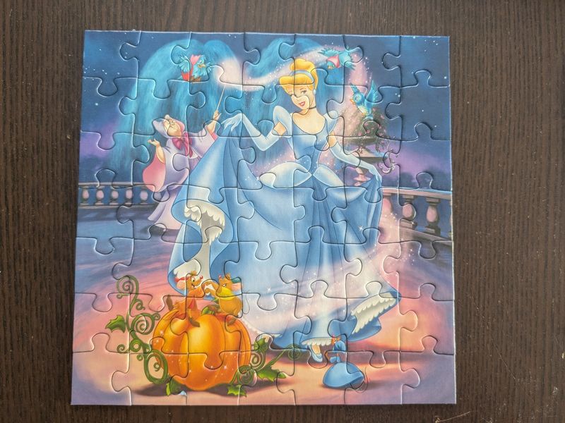 Puzzle Ravensburger Disney Princess 3x49 de segunda mano por