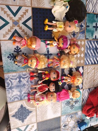 Lote de 11 Muñecas Barriguitas