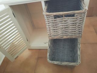 Armario blanco con cestas | 3 baldas