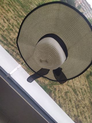 Pamela beige y negra, nueva