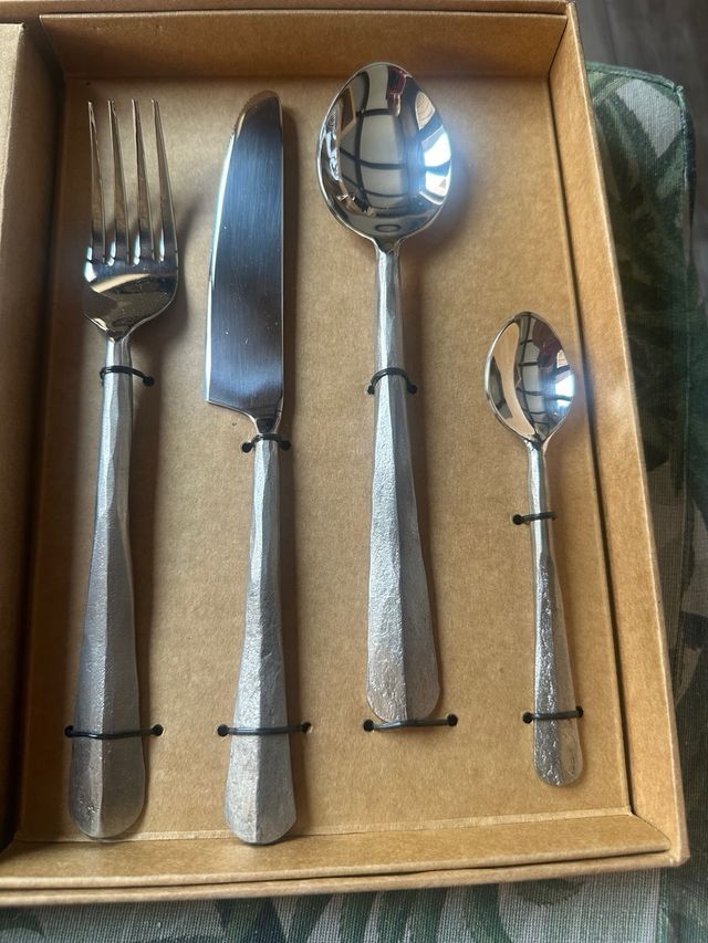 Cubiertos Nkuku Osko: Juego 16 piezas