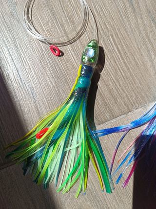 Pulpo asesino señuelo currican    pesca