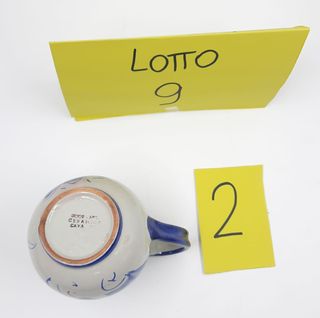 Brocca in ceramica dipinta a mano