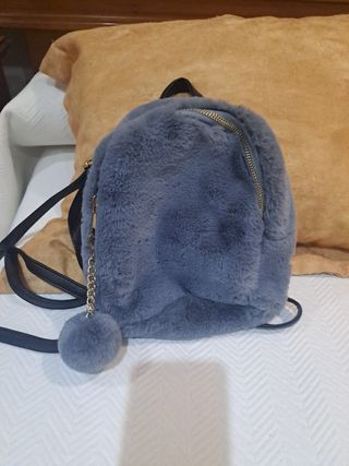 Mochila peluche gris niña