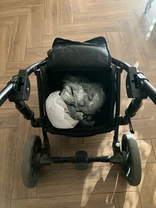 Coche bebé ligero usado