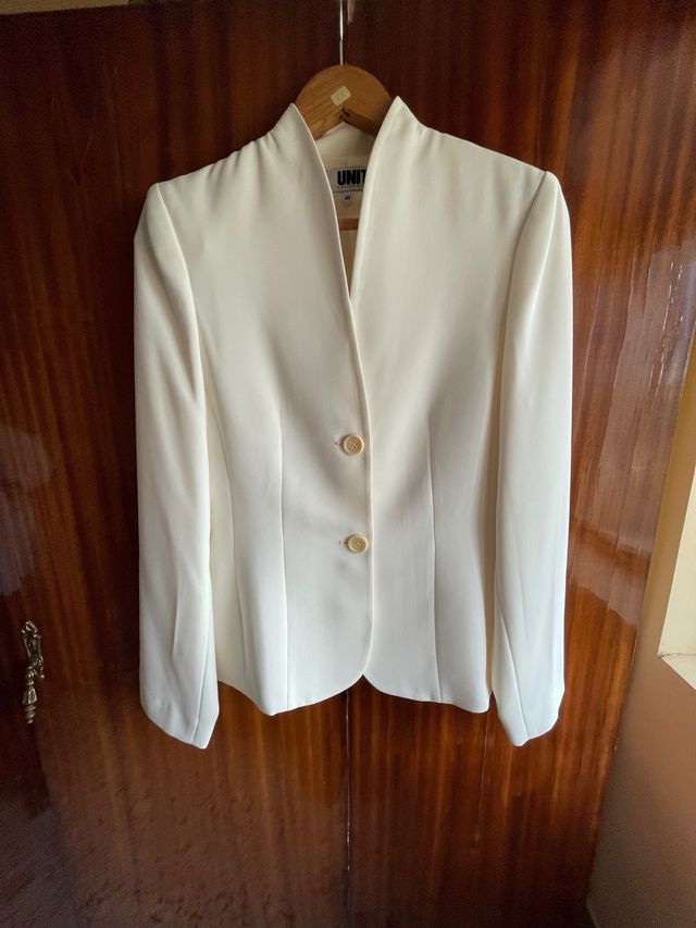Traje chaqueta blanca UNIT