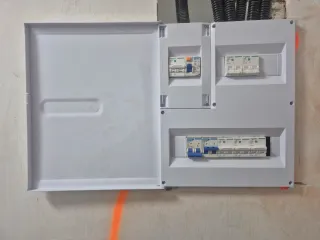 Tecnico Electricista e instalación de pladur