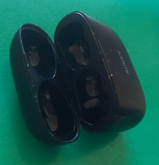 Estuche de Carga auriculares Aukey