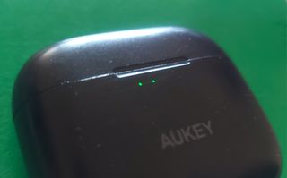 Estuche de Carga auriculares Aukey