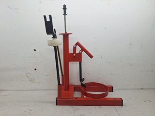 Desmontadora de ruedas minimotos