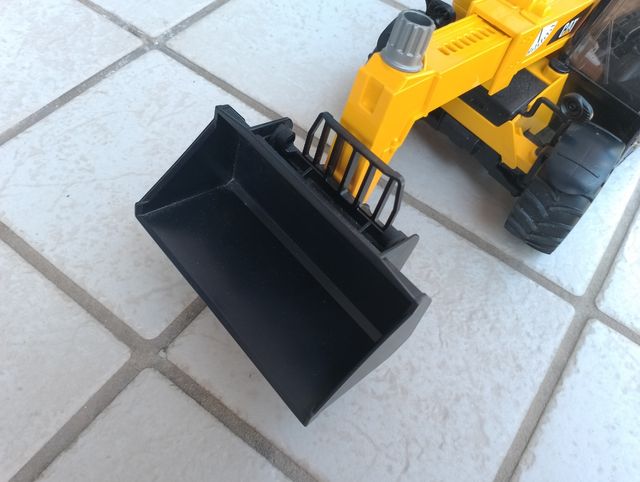 Sollevatore giocattolo CAT Bruder