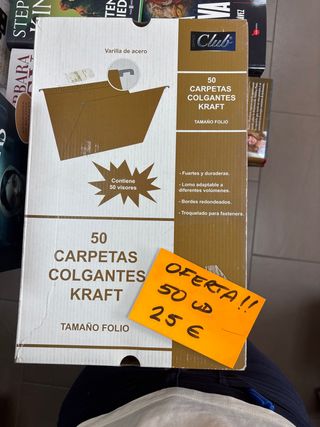 50 Carpetas Colgantes Kraft Folio