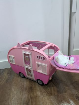 Caravana Hello Kitty para muñecas