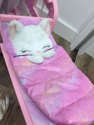 Caravana Hello Kitty para muñecas