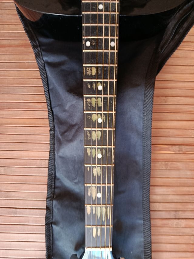 Guitarra acústica Squier by Fender