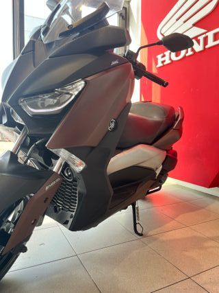 Yamaha X-Max 300 impecable
