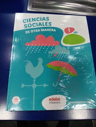 Libro ciencias sociales 1°primaria edebe