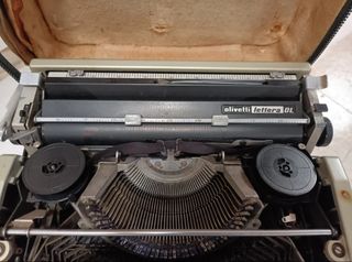 Olivetti Lettera DL Máquina Escribir