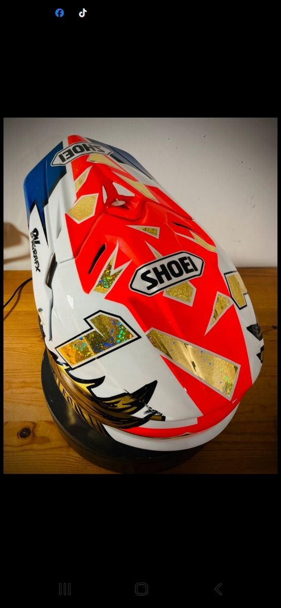 Casco Shoei VFX- Diseño único