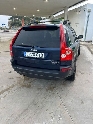 Volvo XC90 2004