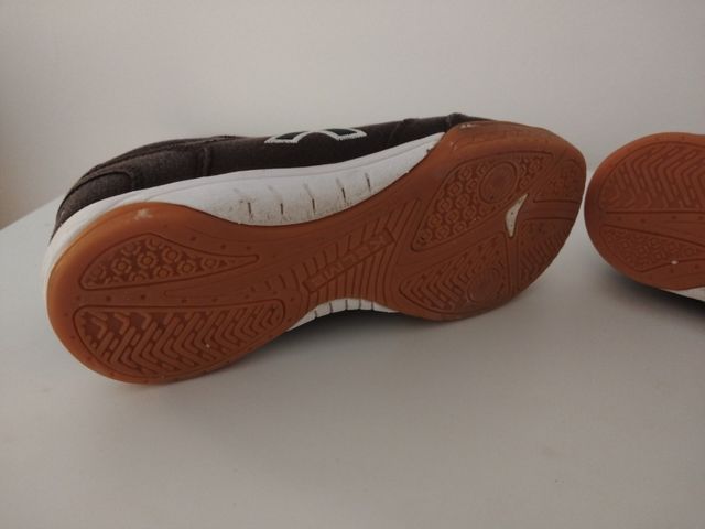 Zapatillas Kelme precisión, niño velcro marrón,