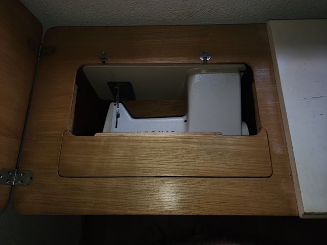 Máquina coser Singer 518 + mueble