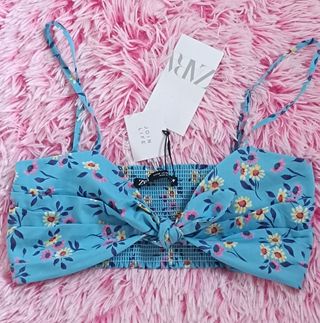 Top Zara azul estampado flores XS