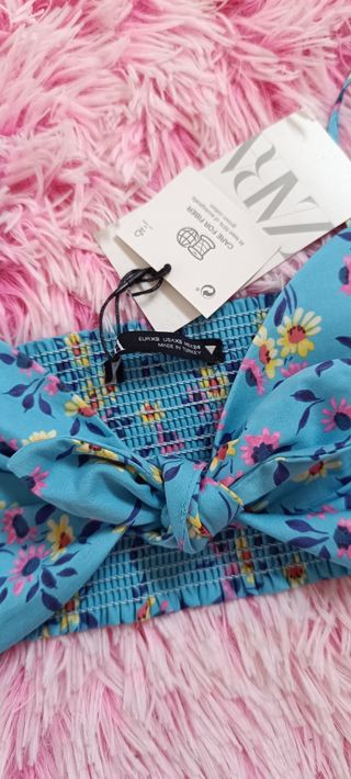 Top Zara azul estampado flores XS