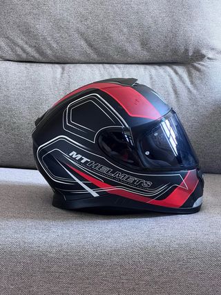 Casco MT Helmets - Rojo-Negro